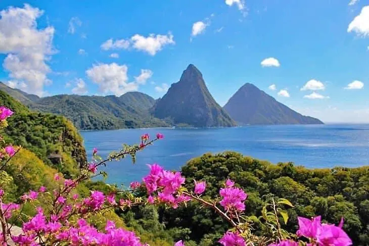 Treehouse Hideaway Villa II - Amazing Piton Views Σουφριέρ