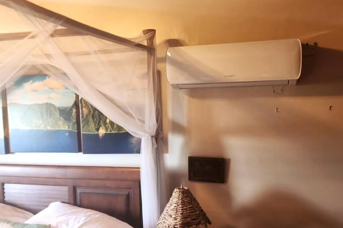 Treehouse Hideaway Villa II - Amazing Piton Views Σουφριέρ 0*,  Αγία Λουκία