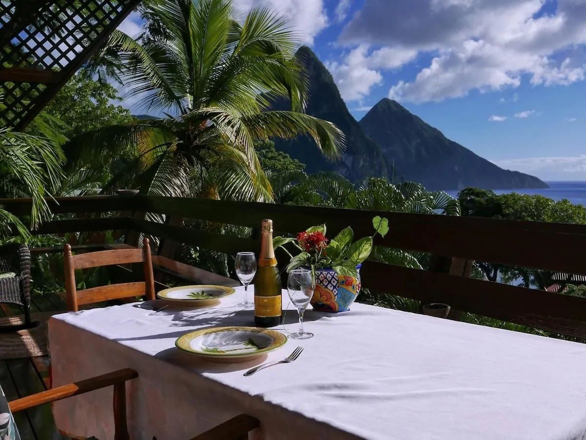 Treehouse Hideaway Villa II - Amazing Piton Views Σουφριέρ